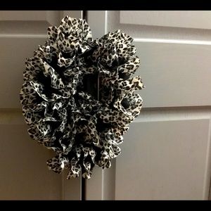 Pretty animal print scarf